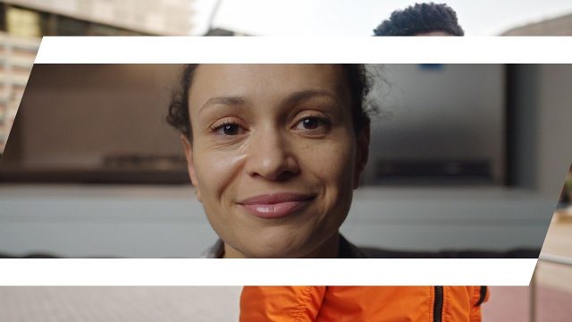Textless Slideshow Intro with White Bar and Circle Wipes After Effects Template
