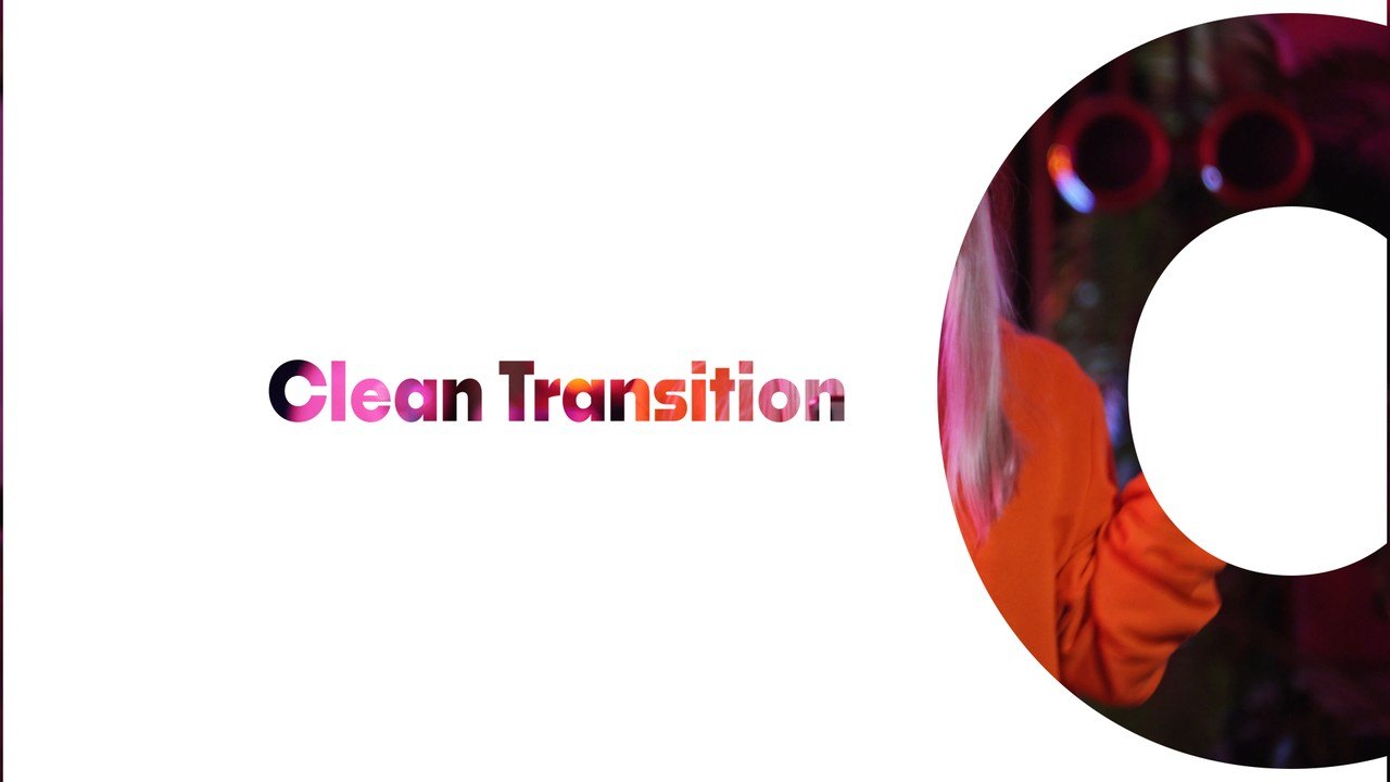 Giant Glyph Window Title Transitions with Square Portal After Effects Template